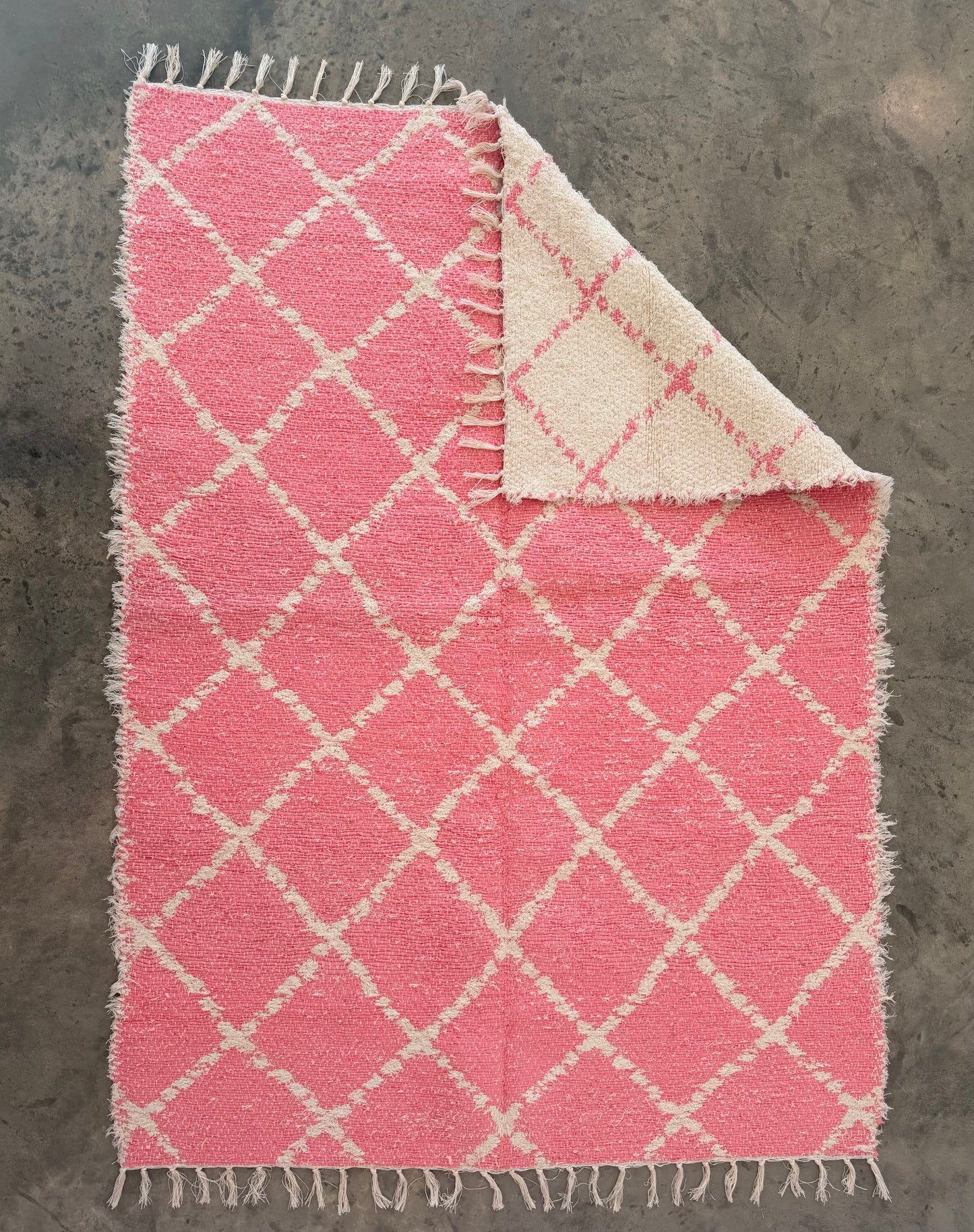 Tapis artisanal rose réversible