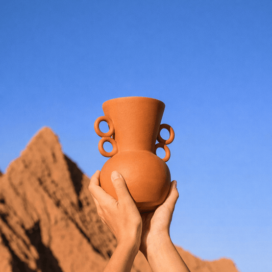 Vase en céramique sculptural – Inma Peroli - Terracotta - nenita - deco -