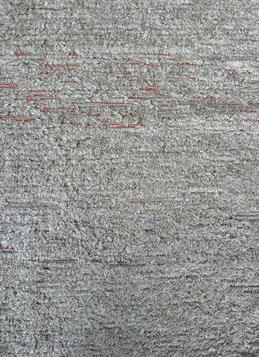 Tapis Artisanal Ana gris fil rouge