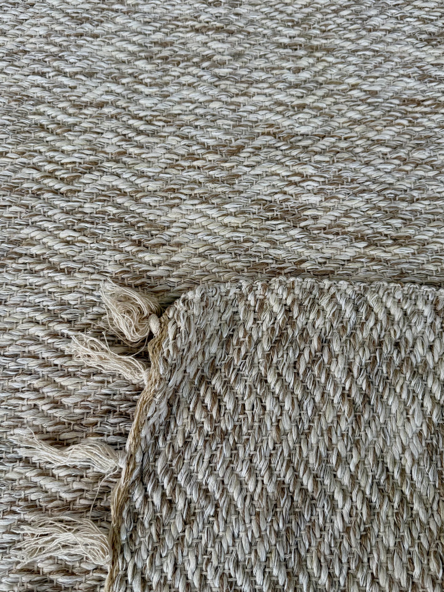 Tapis jute et coton artisanal